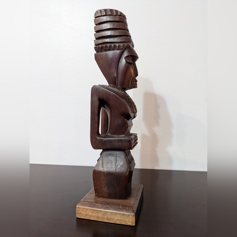 Wooden Tribal Carving - Picture 4 of 10